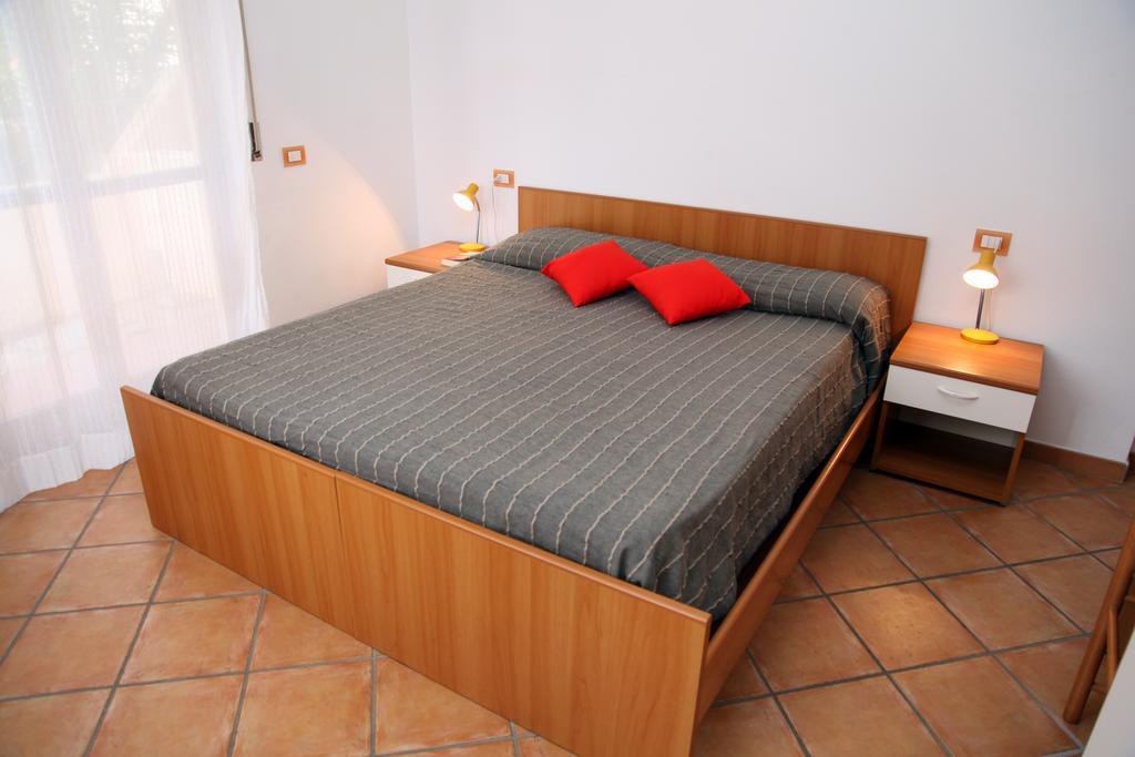 La Contessa Aparthotel Santa Teresa Gallura Bilik gambar