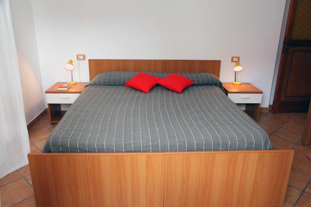 La Contessa Aparthotel Santa Teresa Gallura Bilik gambar